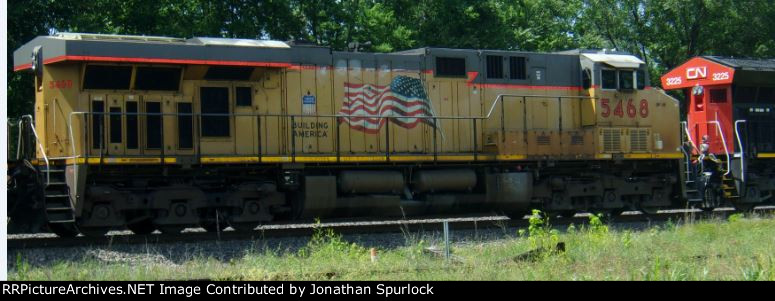 UP 5468, engineer's side view